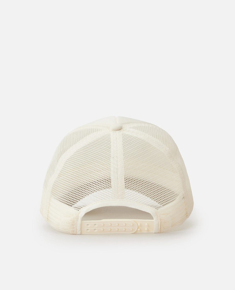 czapka typu trucker z daszkiem typu surf