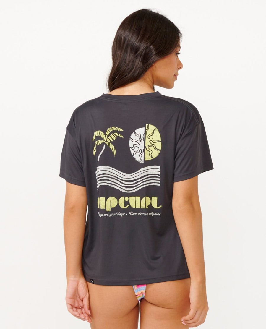 koszulka ochronna upf surflite na imprezę na plaży